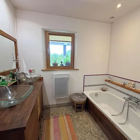 Maison Ecologique Avec Piscine Privee, Jusqu'a 6 Personnes - Fr-1-824-25 * Le Buisson-de-Cadouin